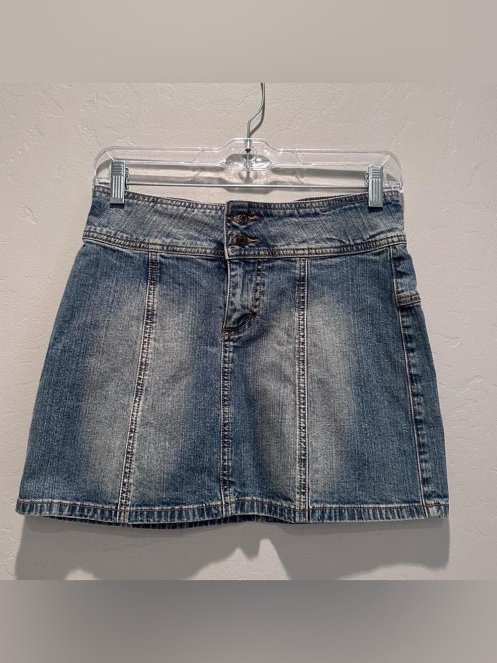 Guess Vintage 2000s Denim Mini Skirt‎ Size 24 Y2K Low Rise Summer Streetwear